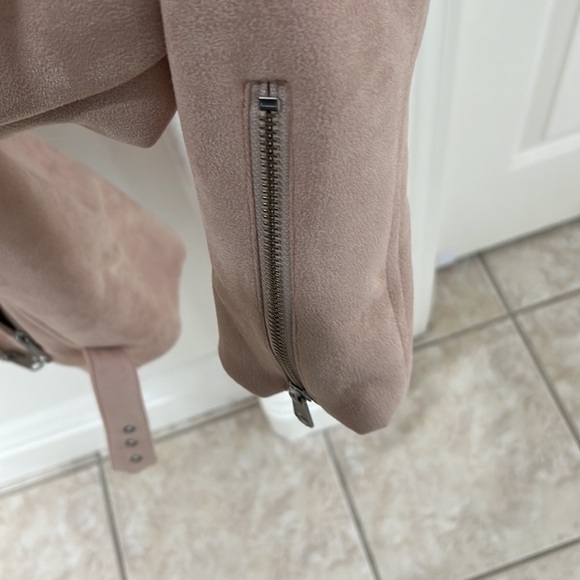 NEW Lovers + Friends Vegan Suede Moto Jacket Dusty Pink - Picture 7 of 14